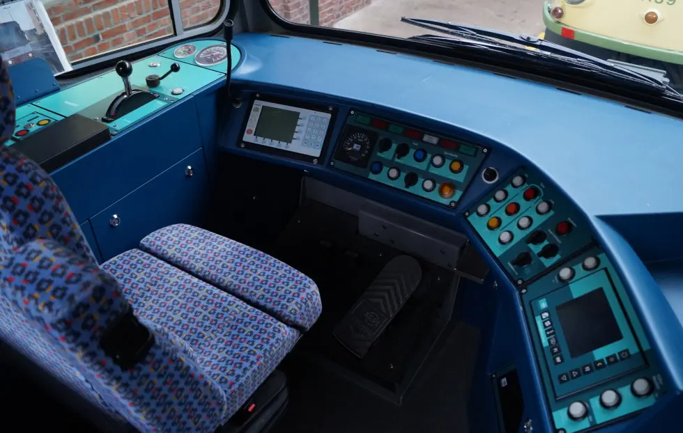 Ein Führerstand des 2400er MockUp